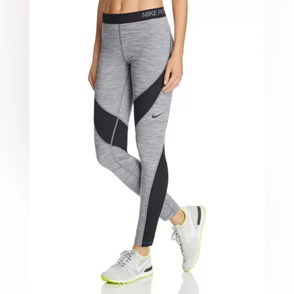 NIKE Pro Womens Gray Black Hyperwarm Training Tights Leggings Womens Size Medium - Picture 1 of 10
